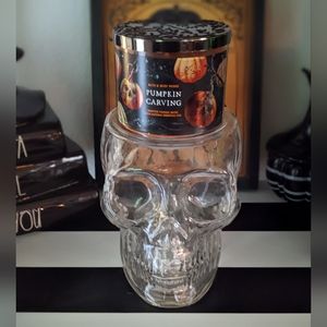Bath and body works skull candle holder